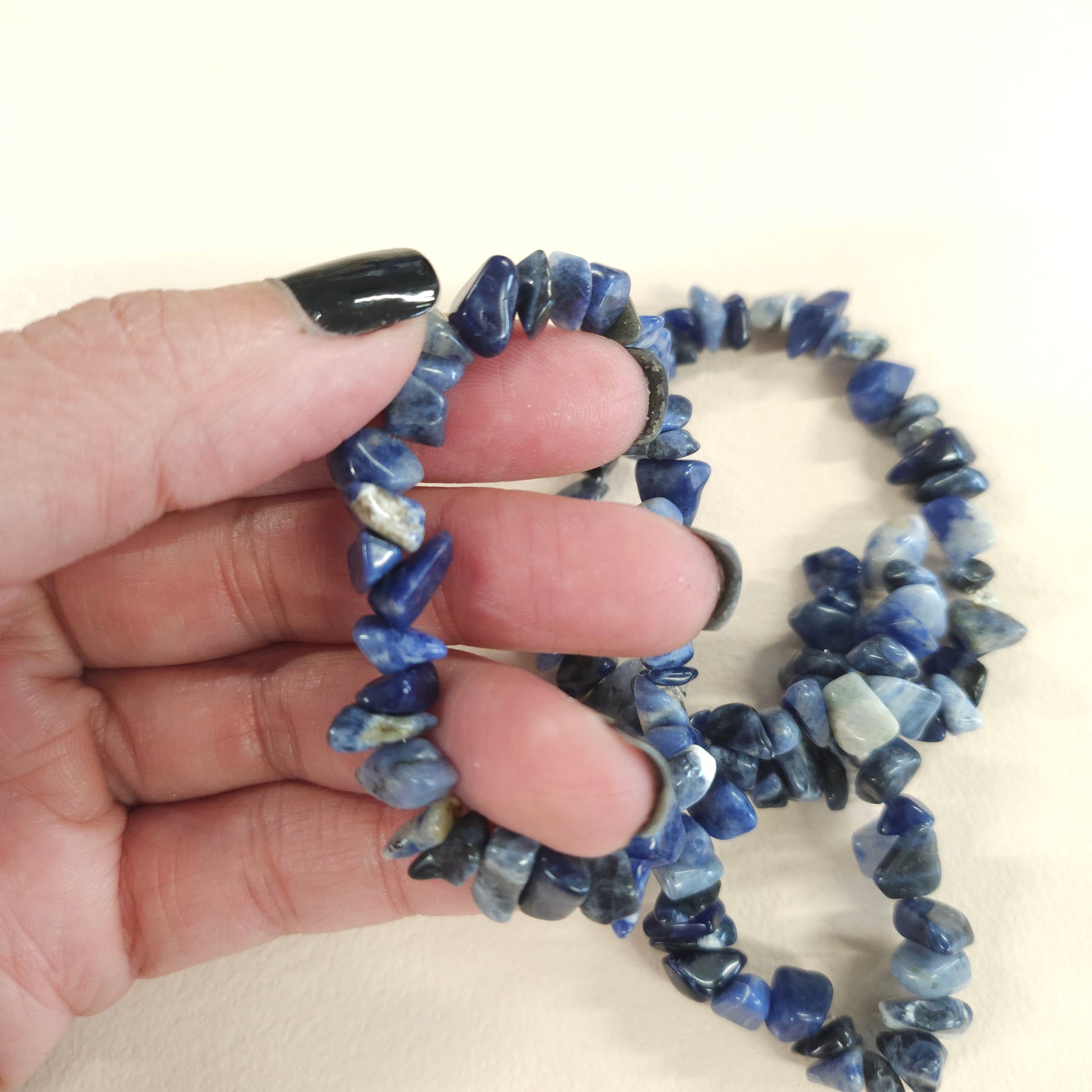 Shades of blue rocks stretch bracelet.