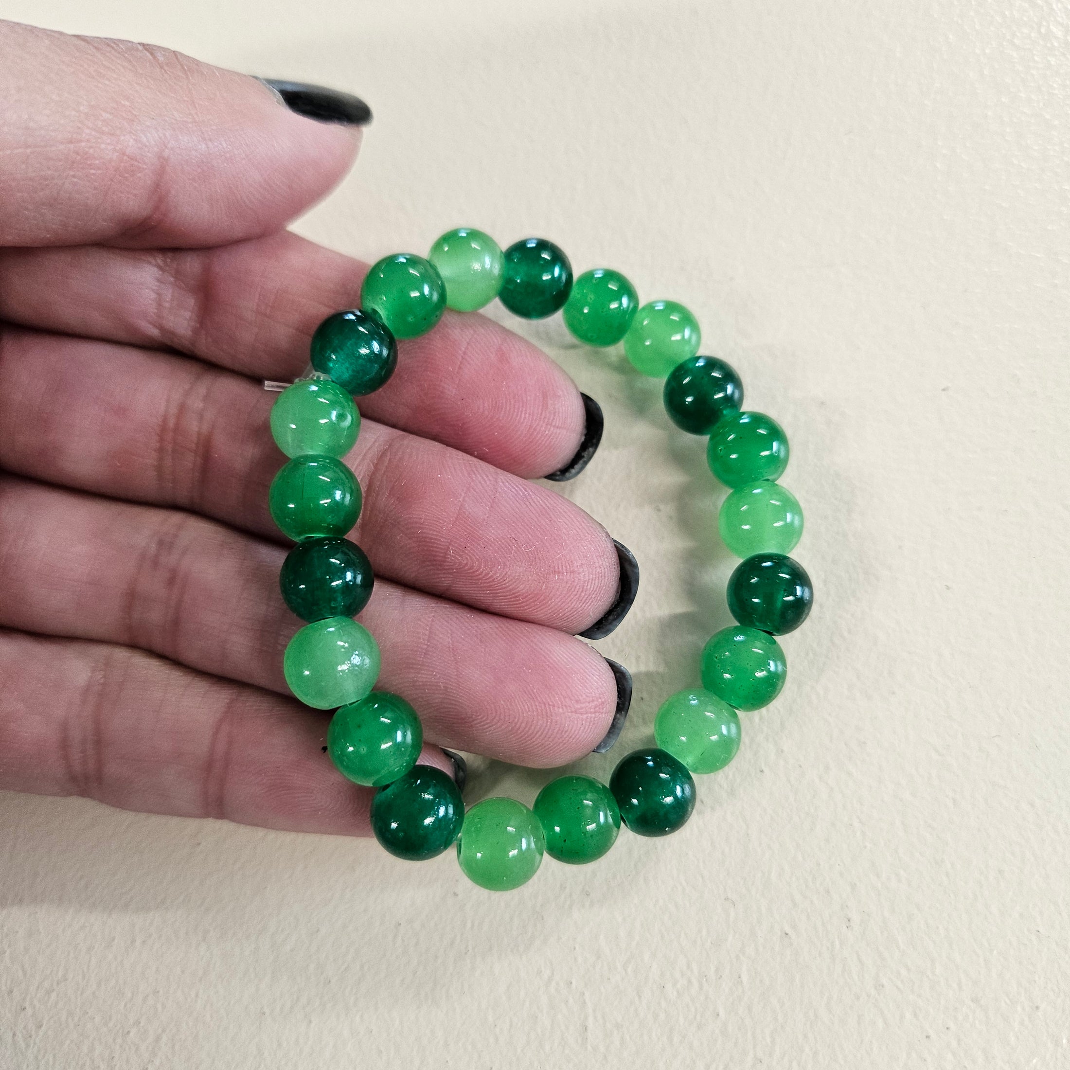 Green glass ball bead stretch bracelet.