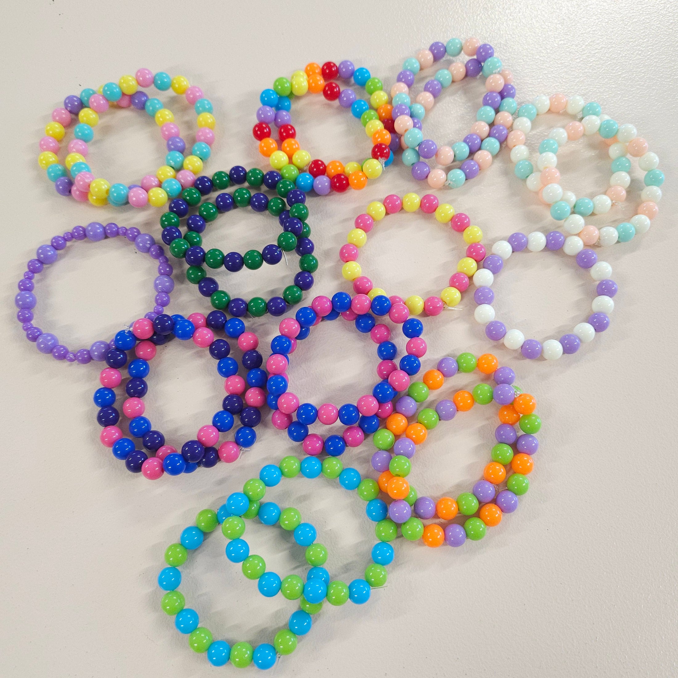 Colorful ball bead stretch bracelets. 