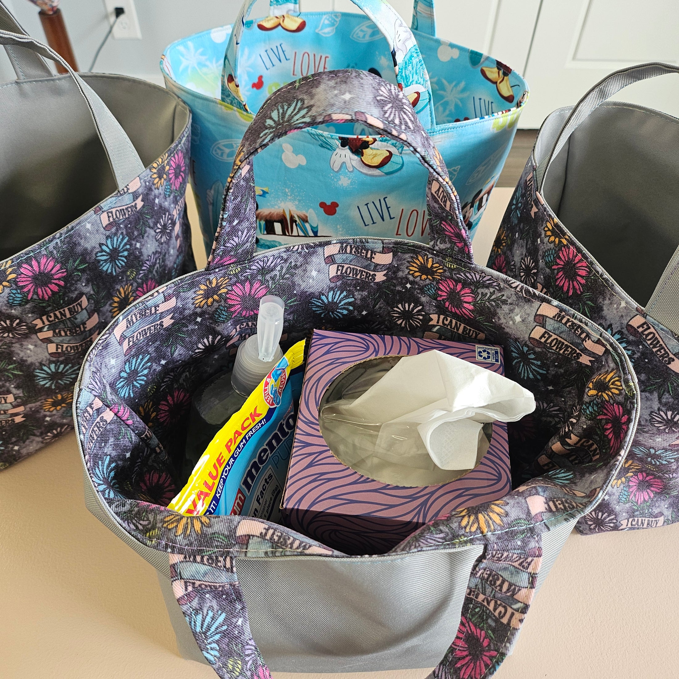 Mini teacher tote showing handles