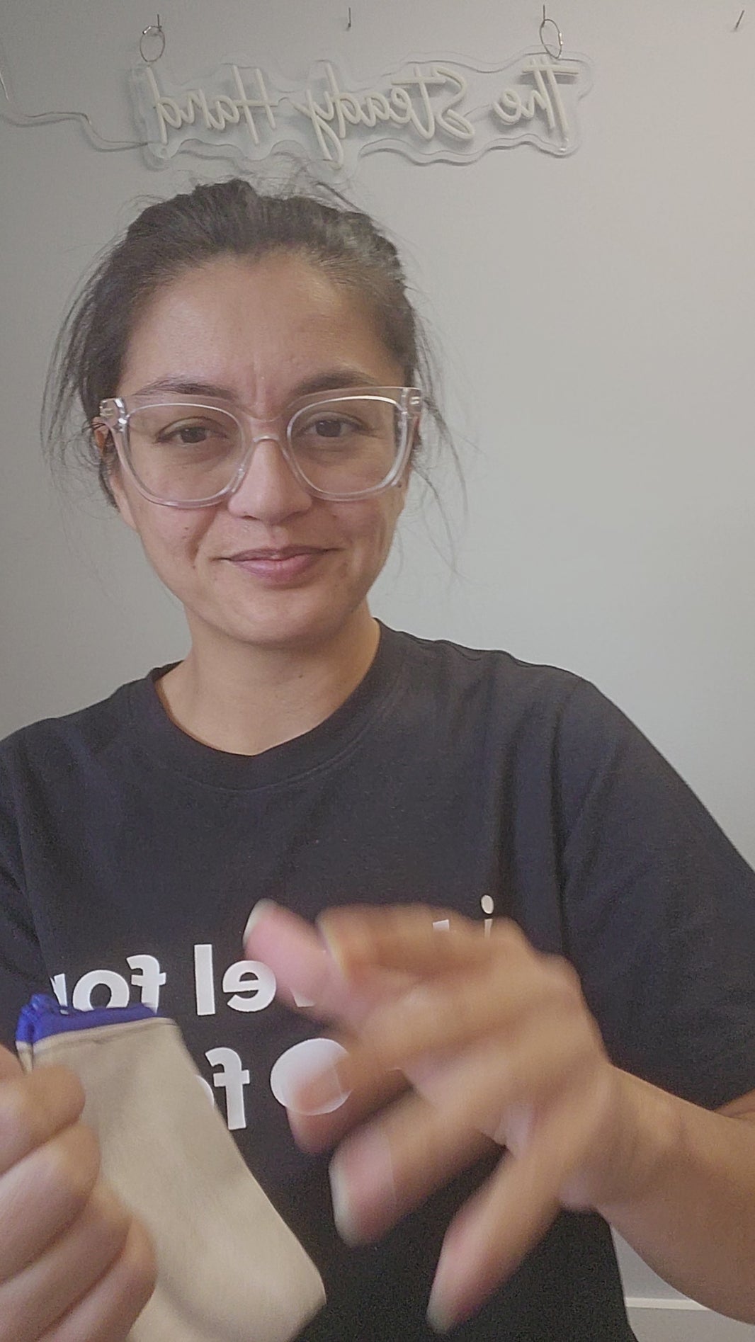 Video of the dragonfly zipper pouch.