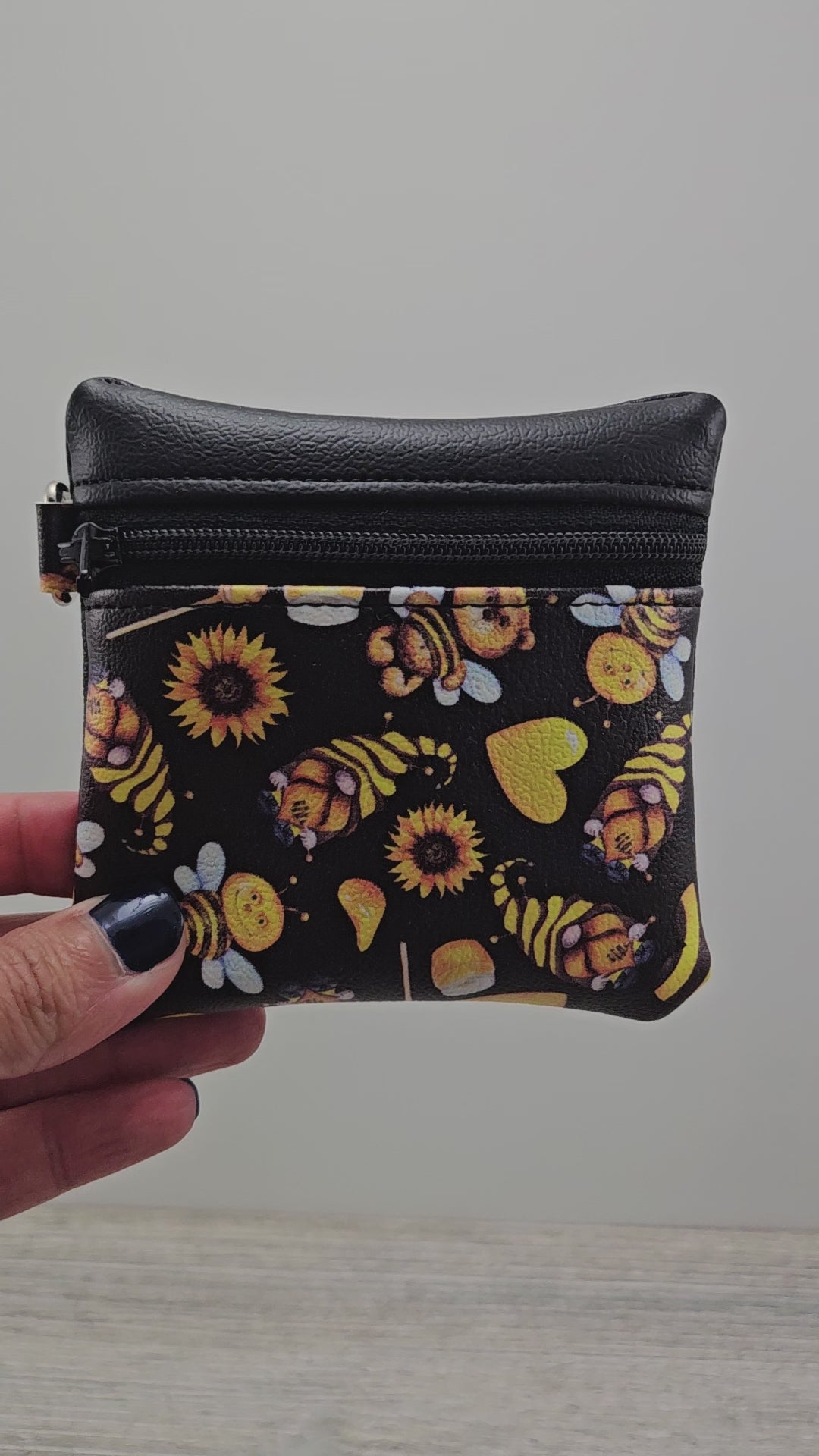 Video of the mini bee gnome zipper pouch.