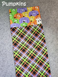 Load image into Gallery viewer, Pumpkins halloween pillowcase for trick or treating.
