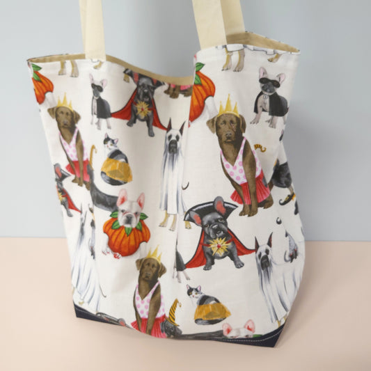 Howloween tote bag.