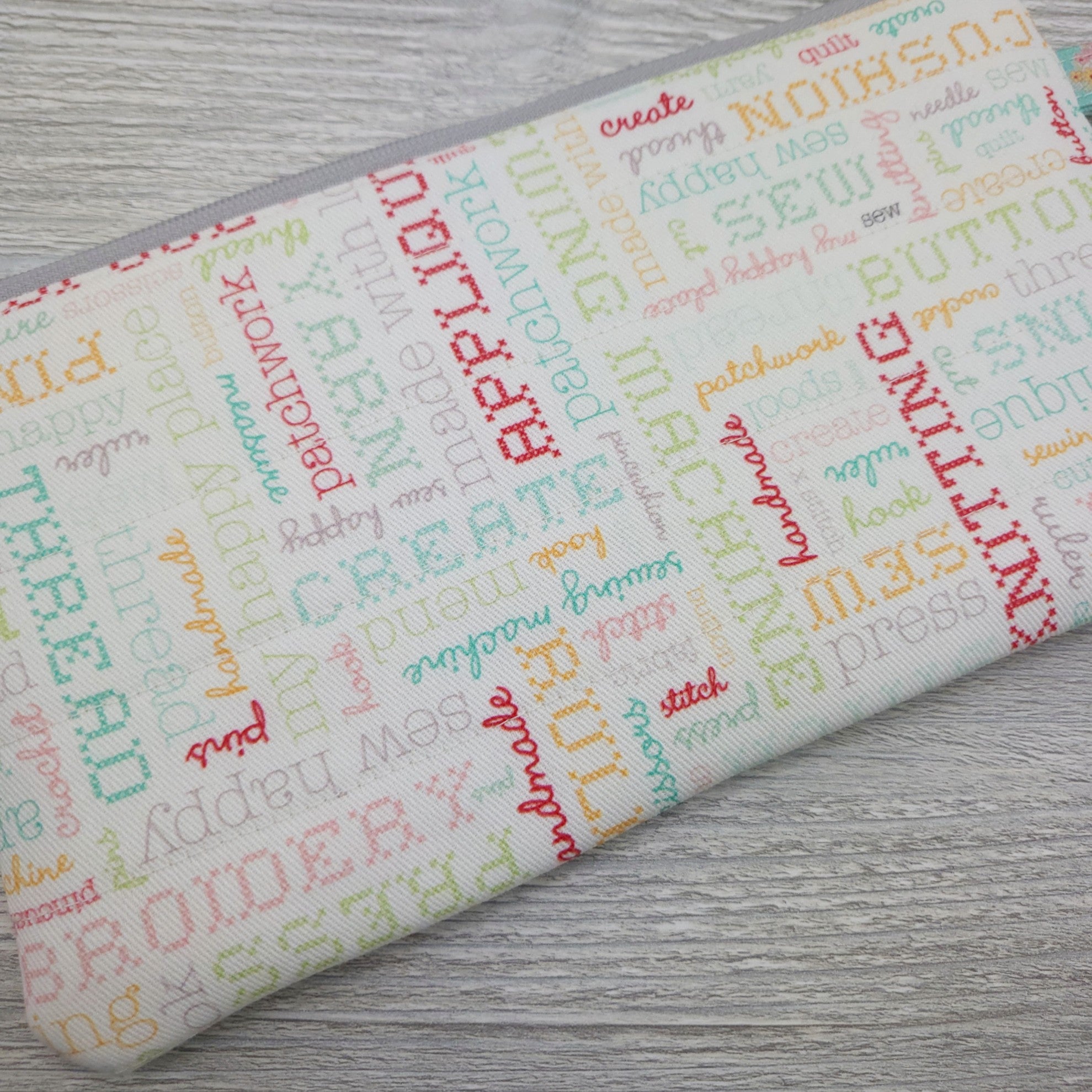 Zipper pouch for crafters. 